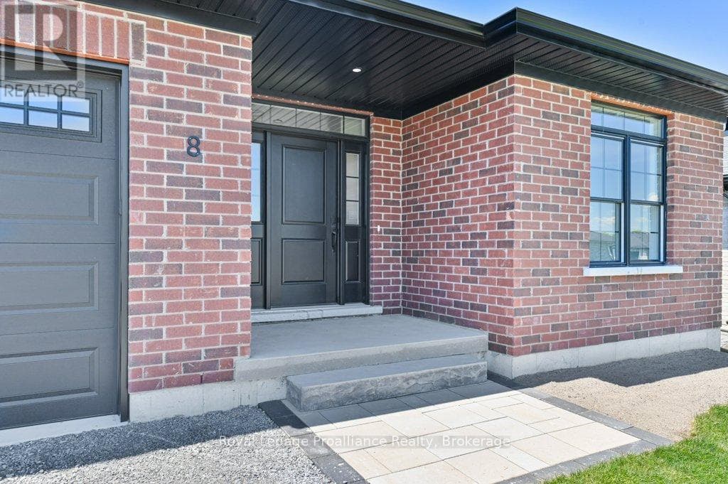 8 DUNMOR STREET, Central Lakes — photo 4