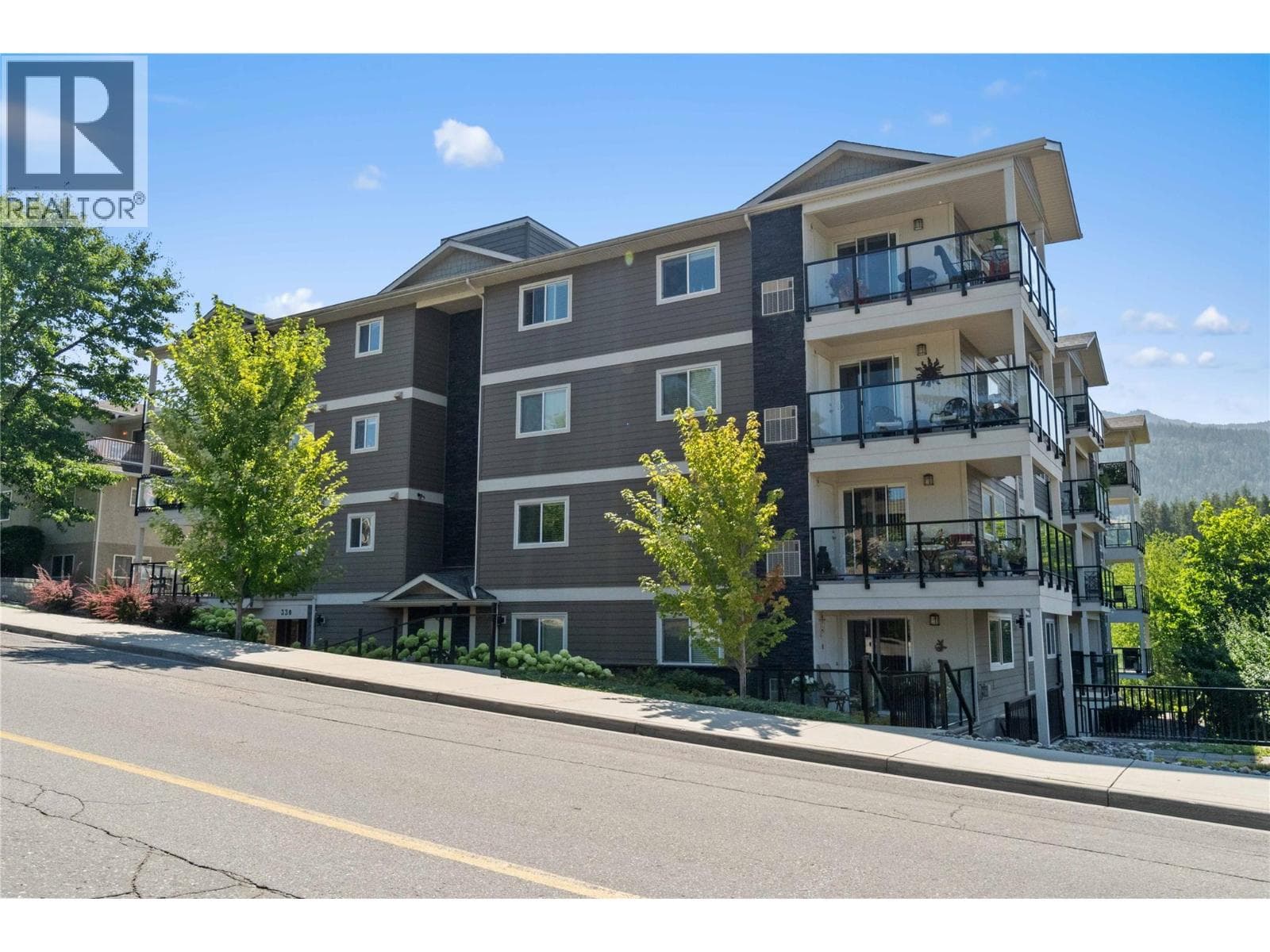 330 4 Avenue SE Unit# 202, Interior REALTORS® — photo 2
