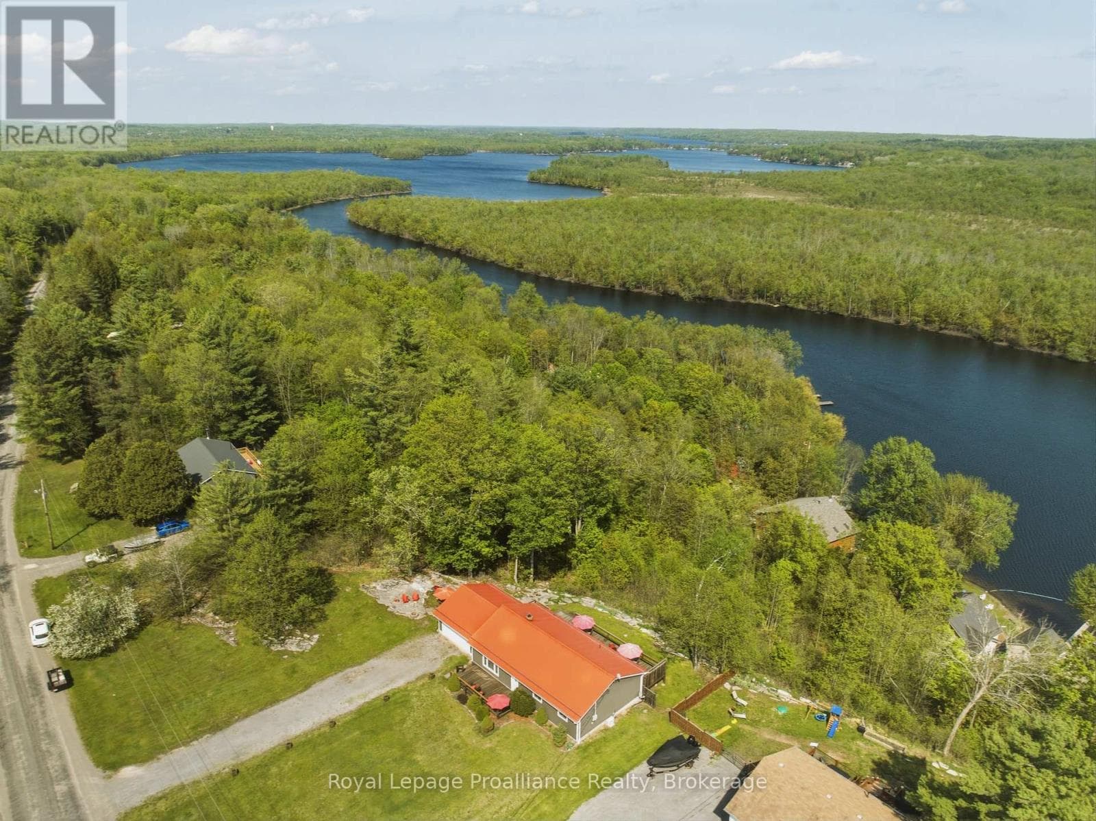 539 LAHEY ROAD in 