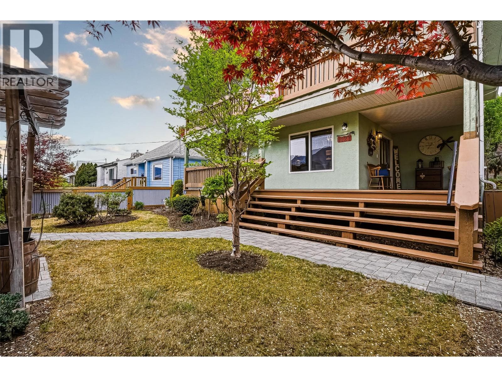 1127 COLUMBIA STREET, Interior REALTORS® — photo 5