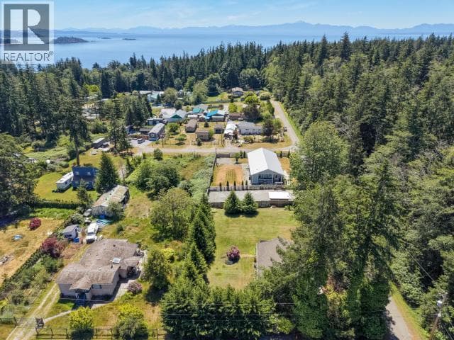 3010 OAK STREET, Powell River — photo 2