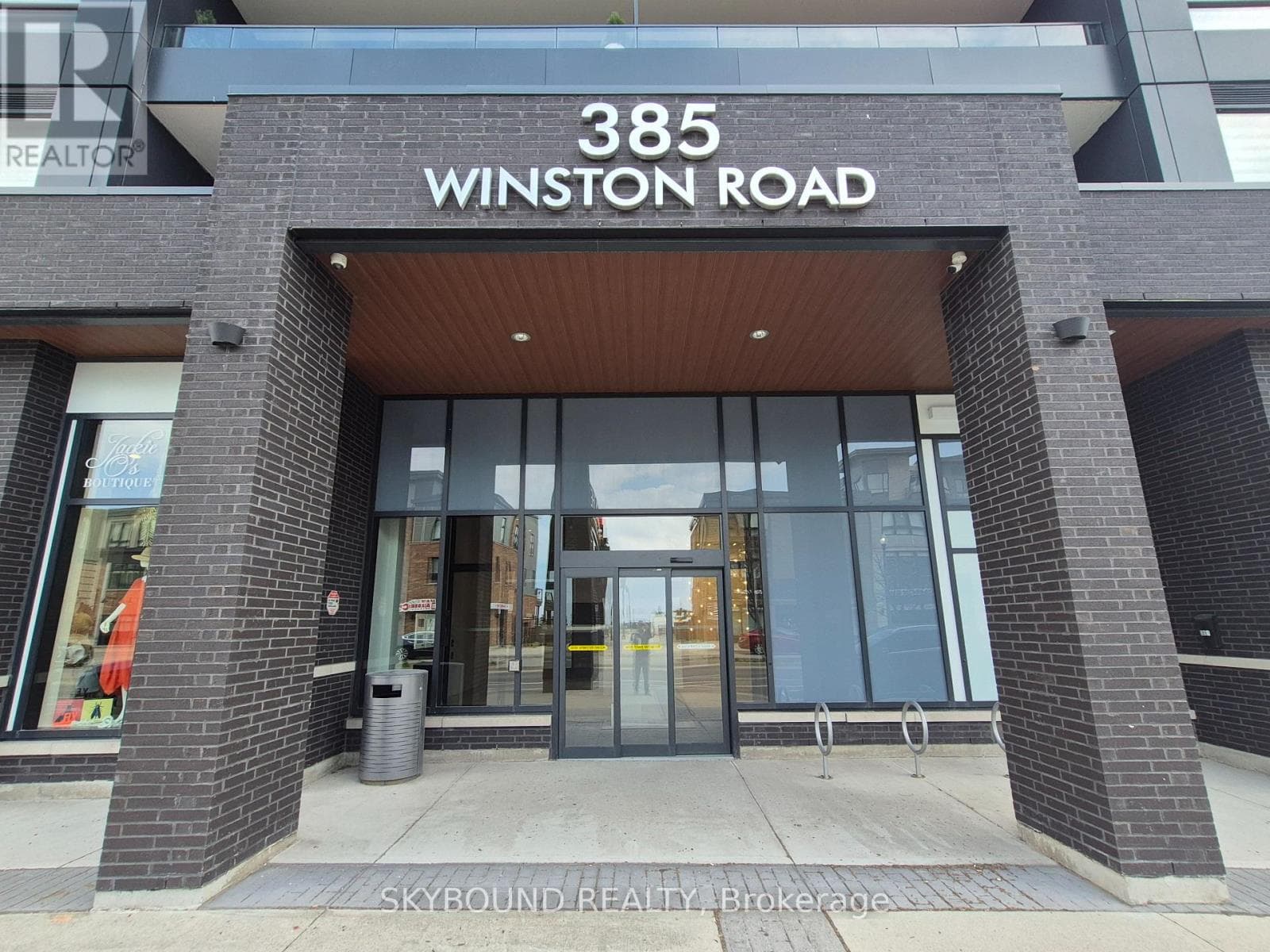 LPH 06 - 385 WINSTON ROAD, Toronto — photo 5