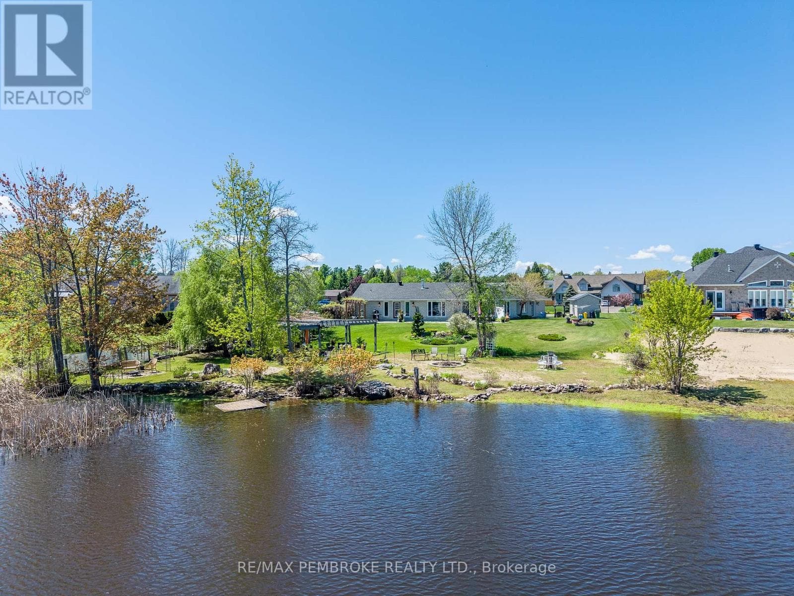 11 FAIRWAY DRIVE in 