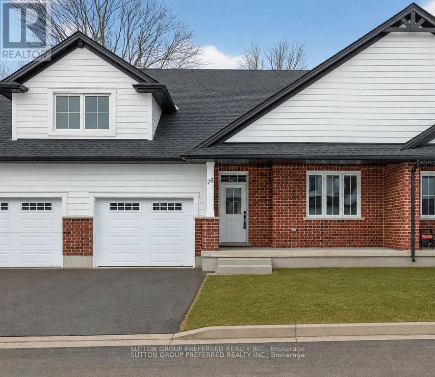 28 - 175 GLENGARIFF DRIVE in 