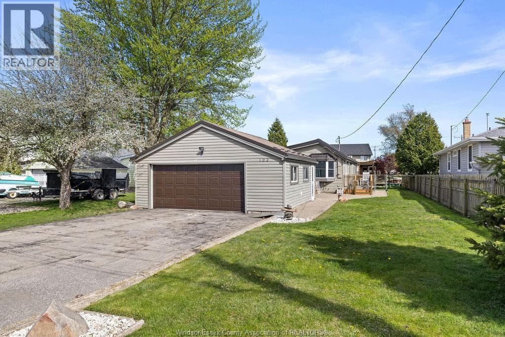 192 MILL STREET, Windsor — photo 3