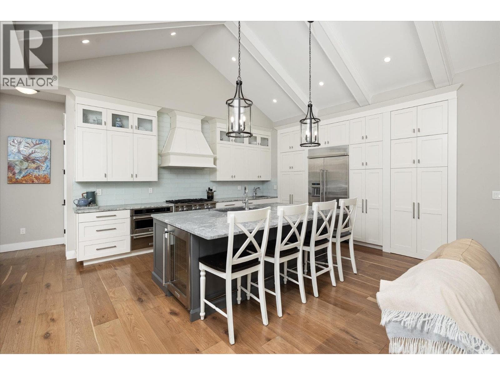 7844 CHEW ROAD, Interior REALTORS® — photo 4