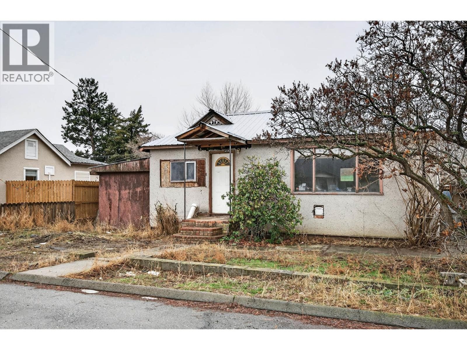 439 CAMPBELL AVENUE in 