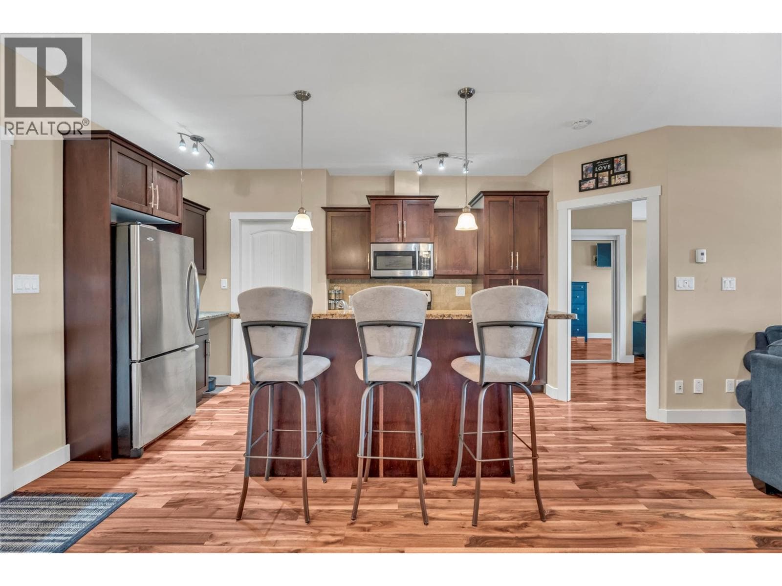 13615 VICTORIA ROAD NORTH UNIT 206, Interior REALTORS® — photo 4