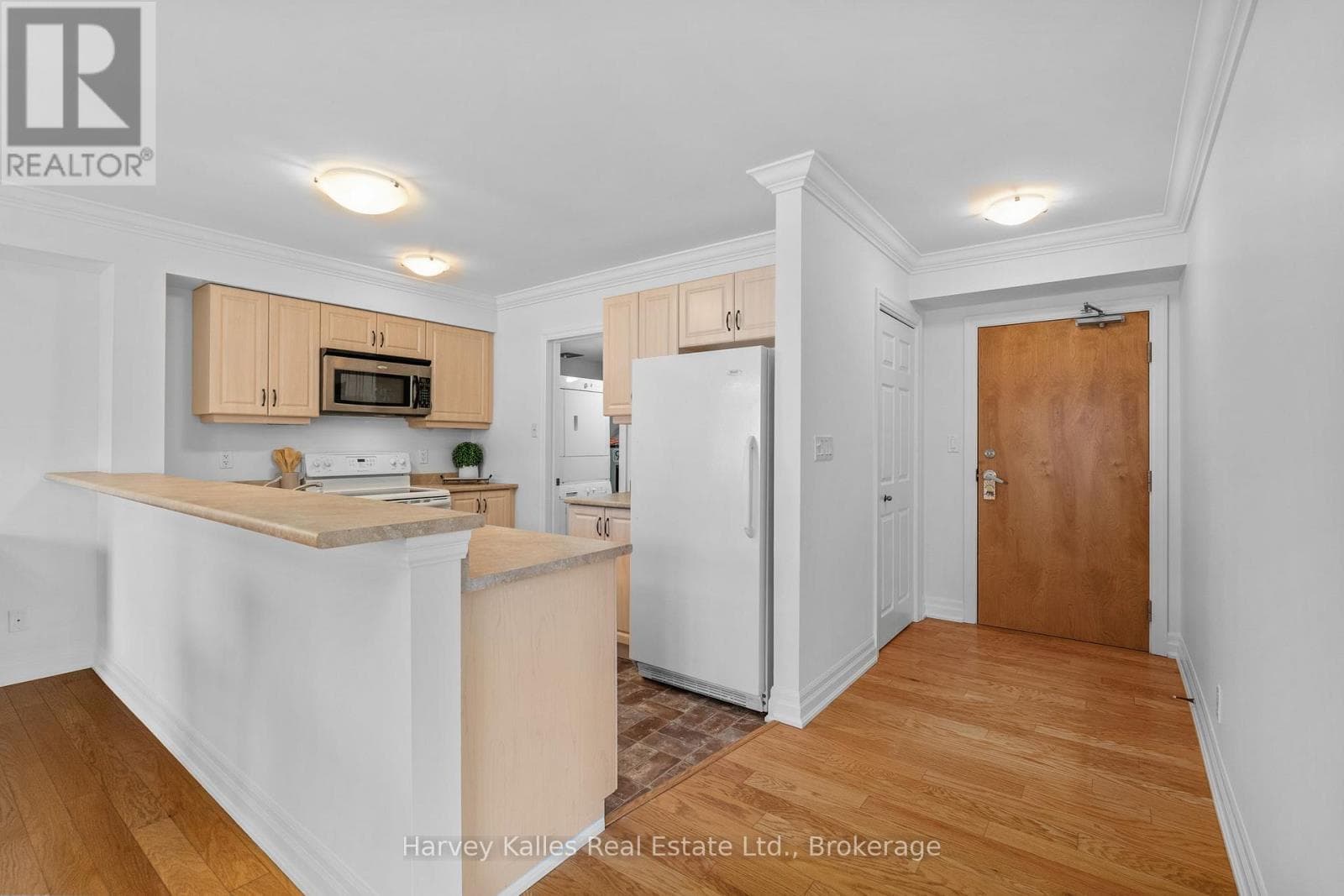 205 - 26 DAIRY LANE, OnePoint — photo 5