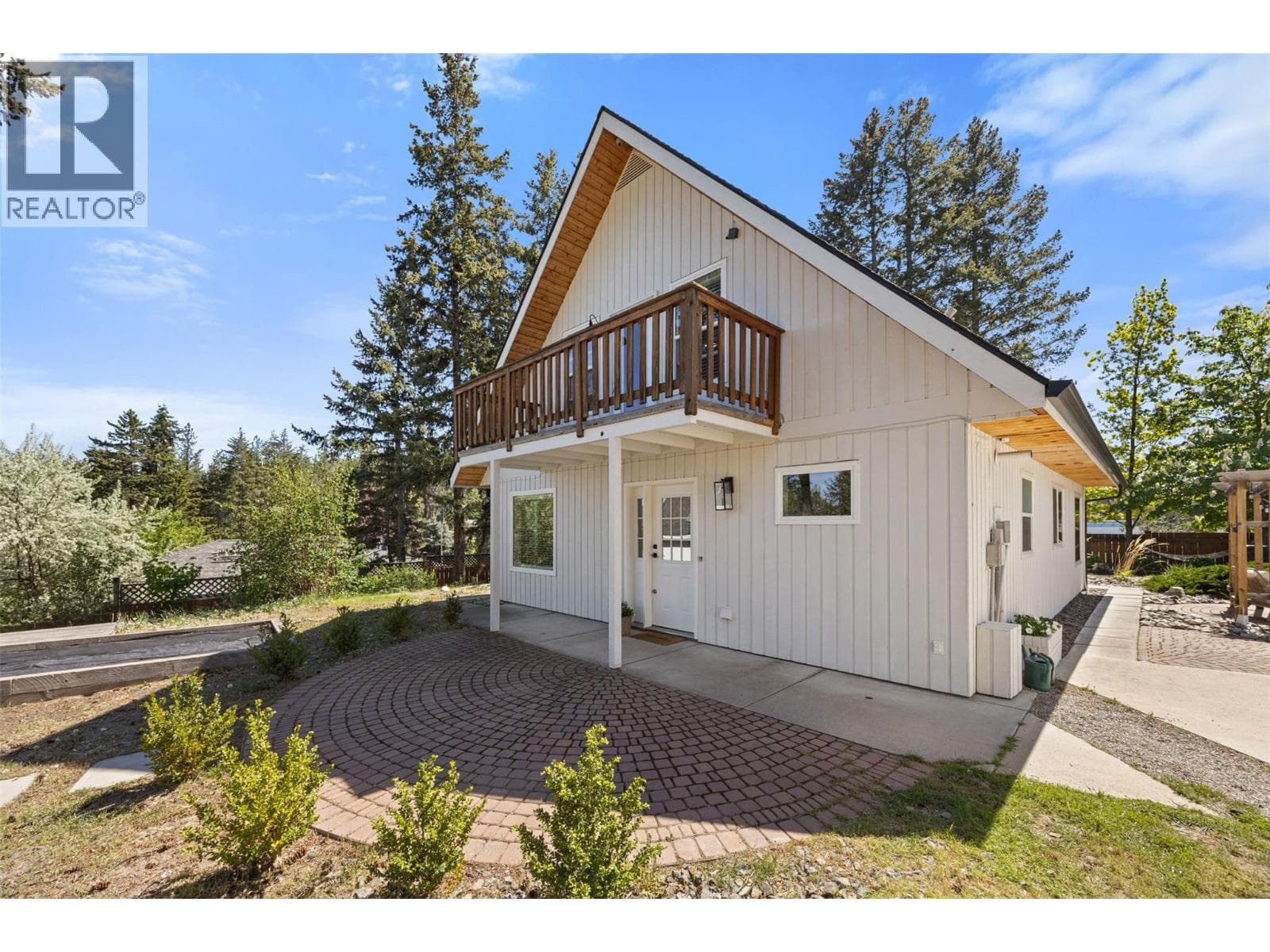 Units #1 & 2 1018 West Kelowna Road, Interior REALTORS® — photo 4