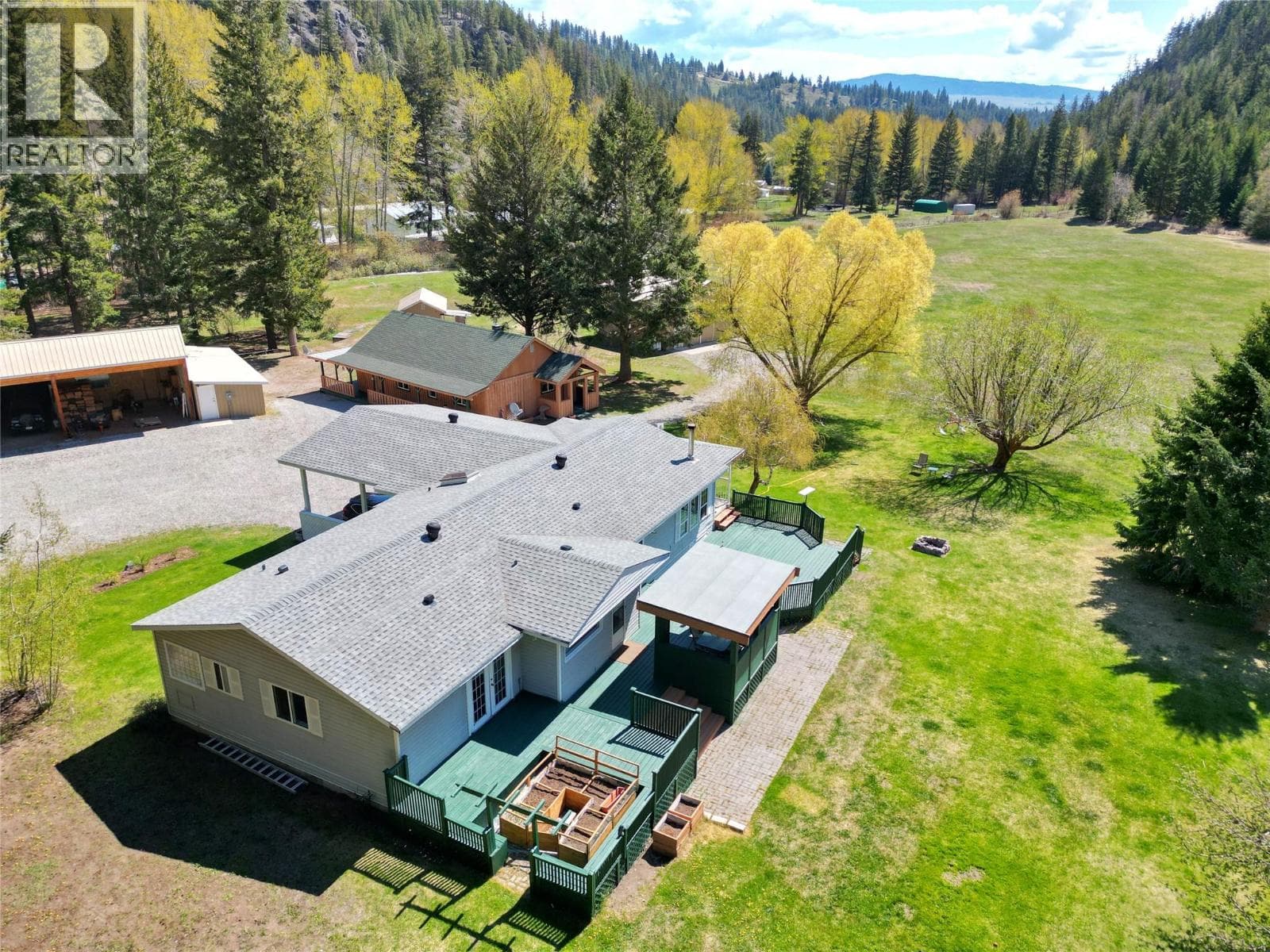 1094 Highway 5a, Interior REALTORS® — photo 2