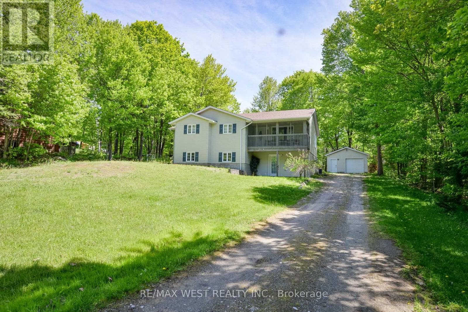 1084 BONNIE LAKE ROAD, Toronto — photo 2