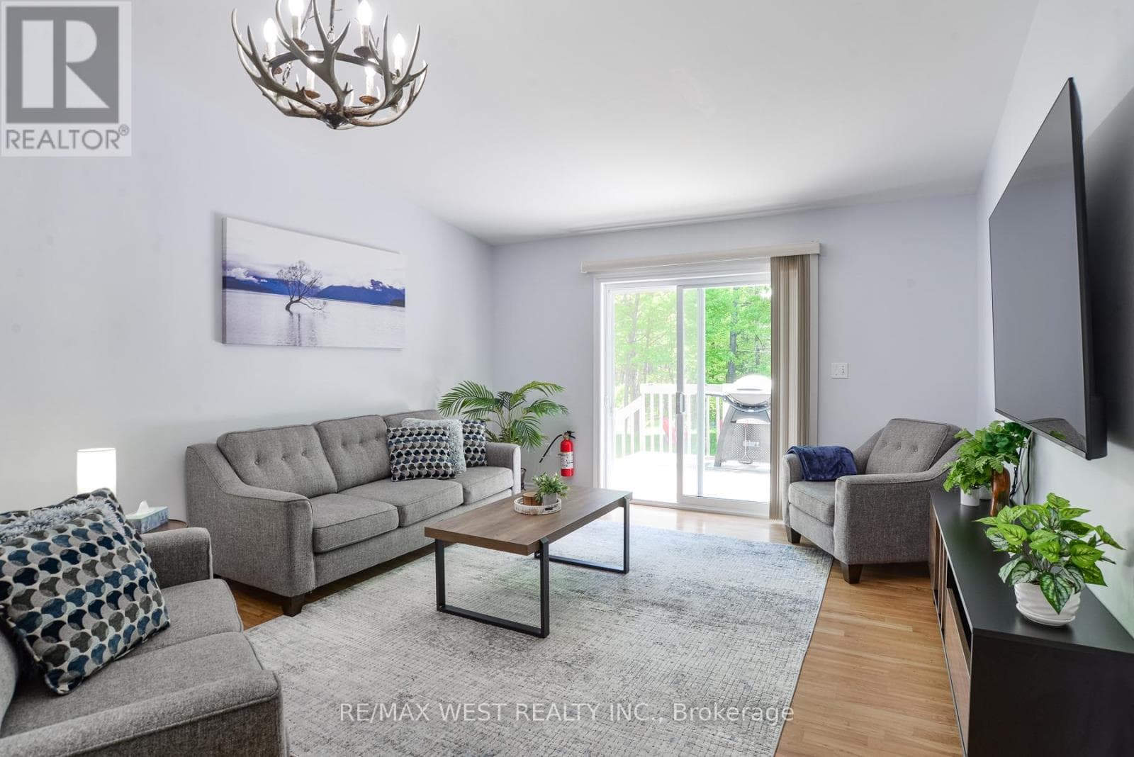 1084 BONNIE LAKE ROAD, Toronto — photo 4