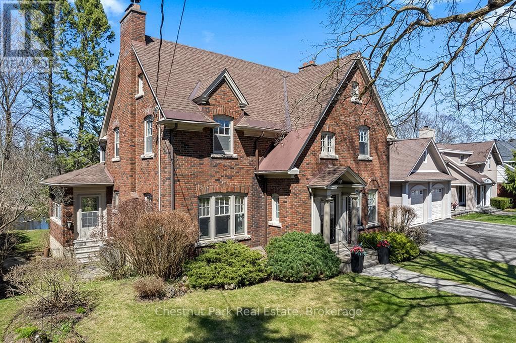 190 4TH STREET WEST, OnePoint — photo 3