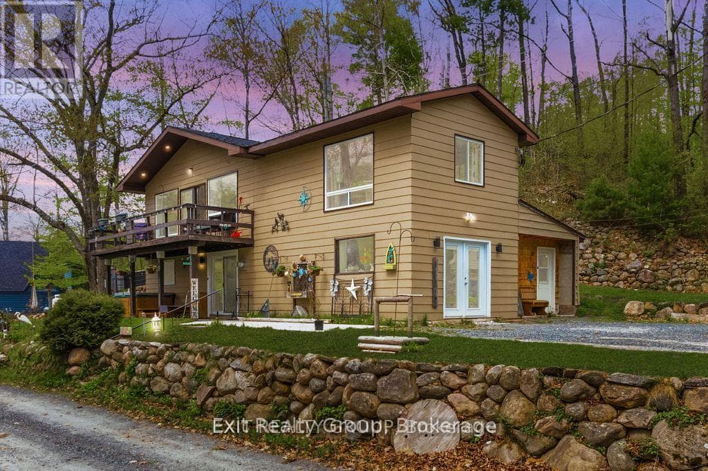 1058 WELLMAN ROAD, Central Lakes — photo 2