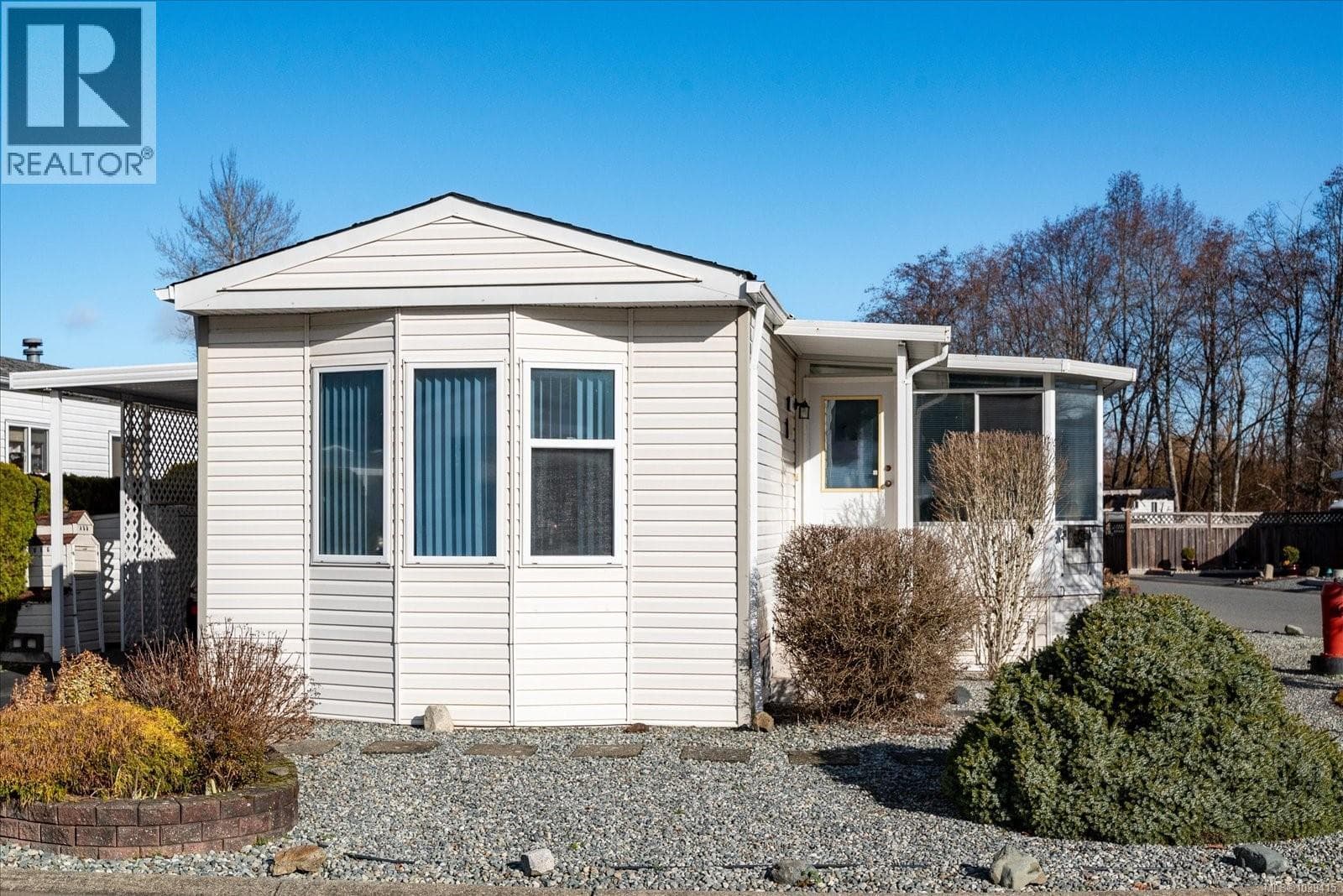 1839 Valley Oak Dr, Vancouver Island — photo 2