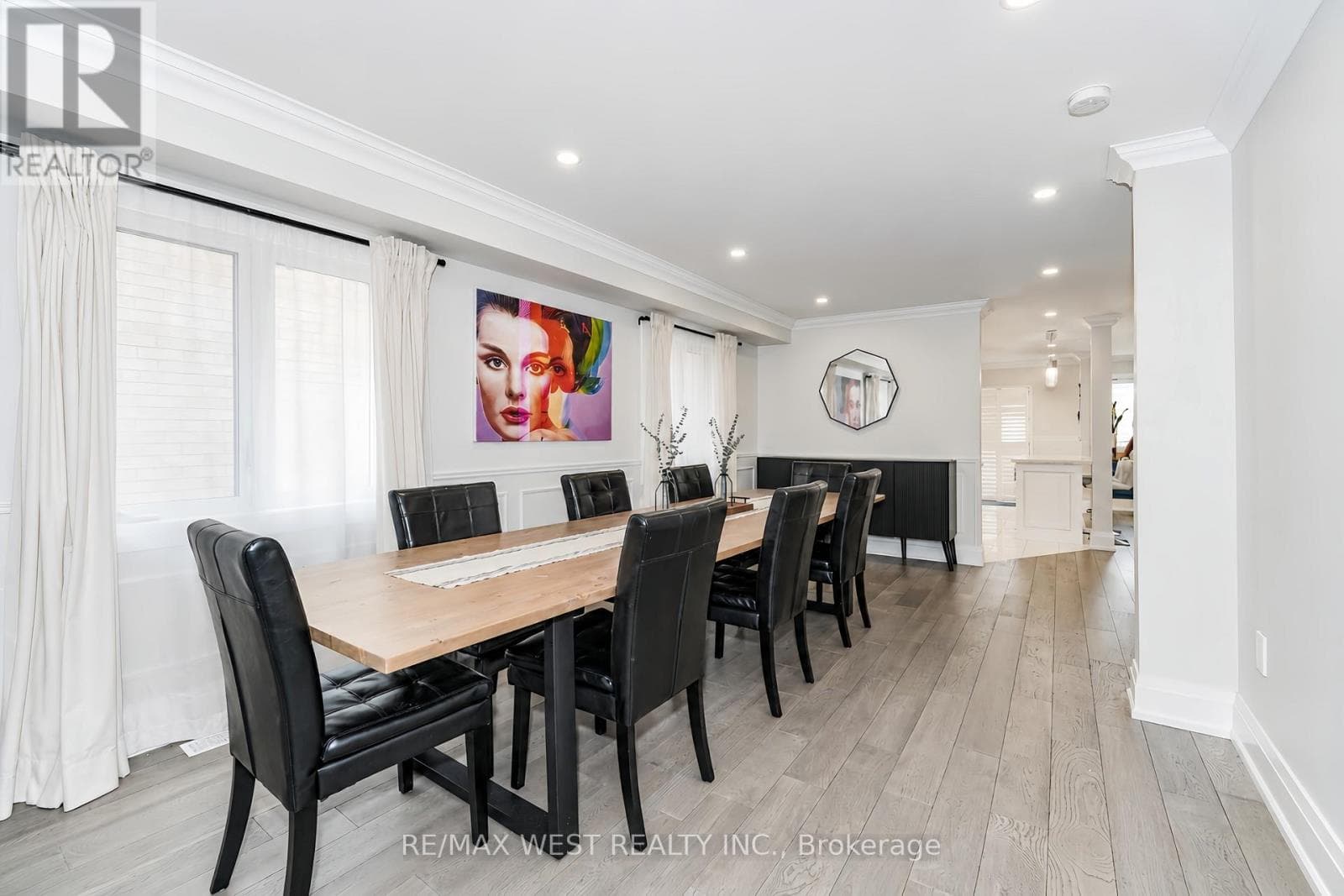 166 RICHARDSON CRESCENT, Toronto — photo 2