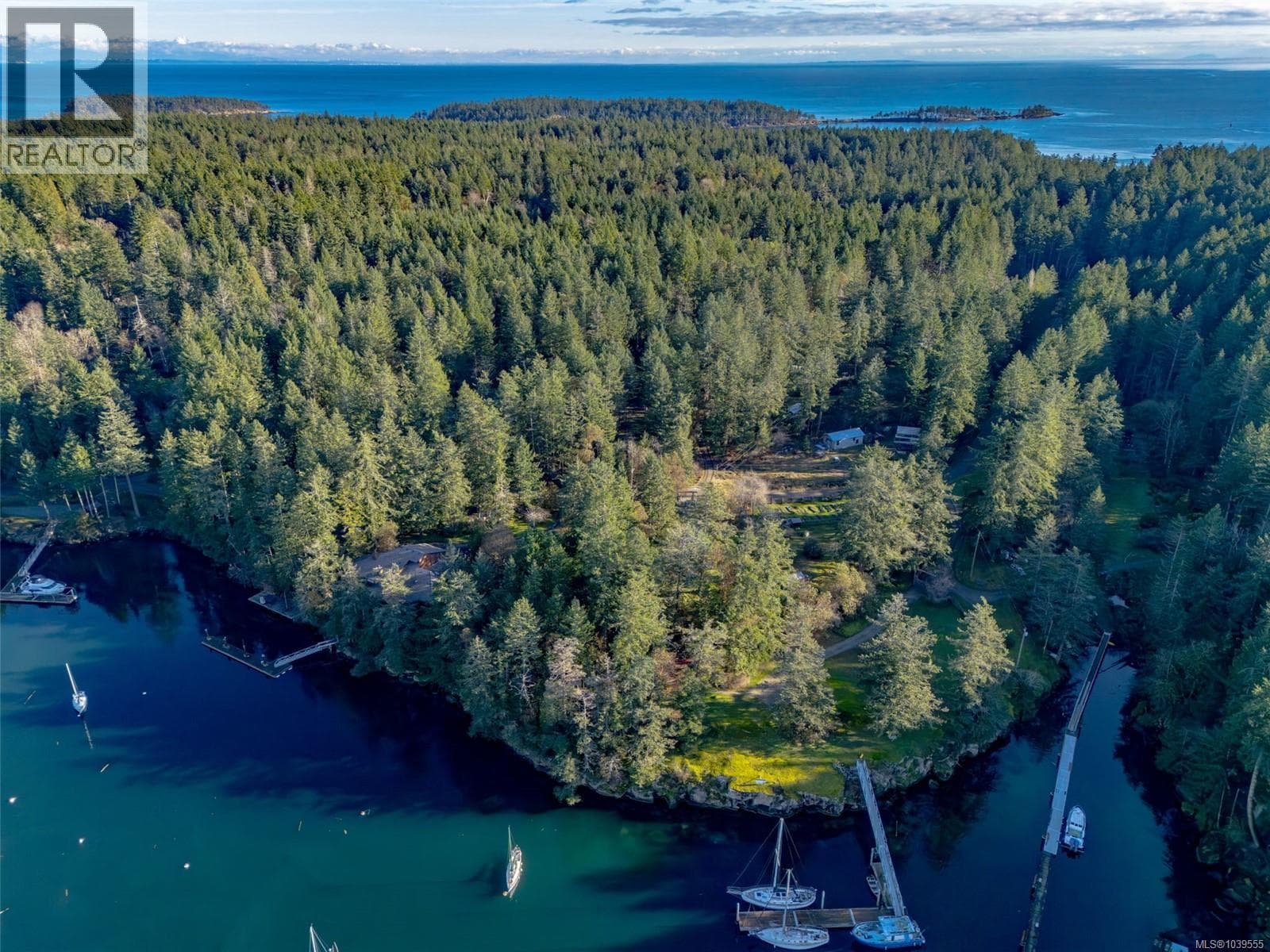 1900 Martin Rd, Vancouver Island — photo 2