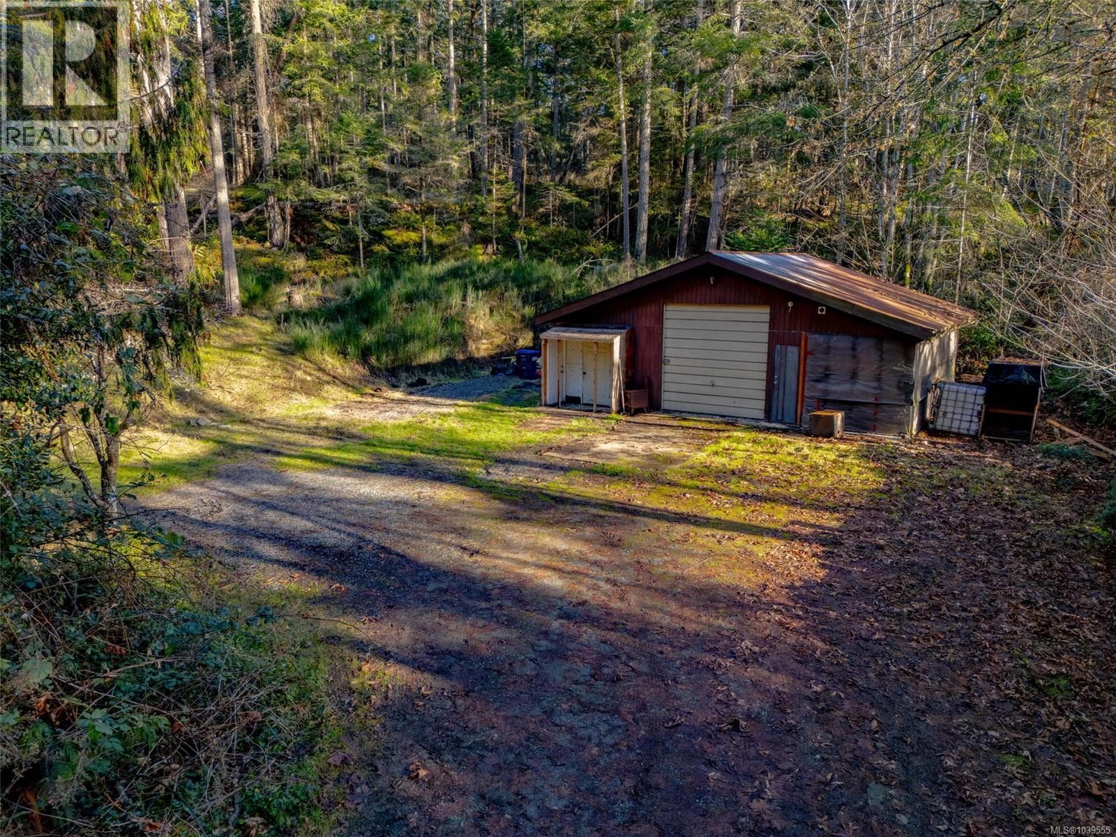 1900 Martin Rd, Vancouver Island — photo 4