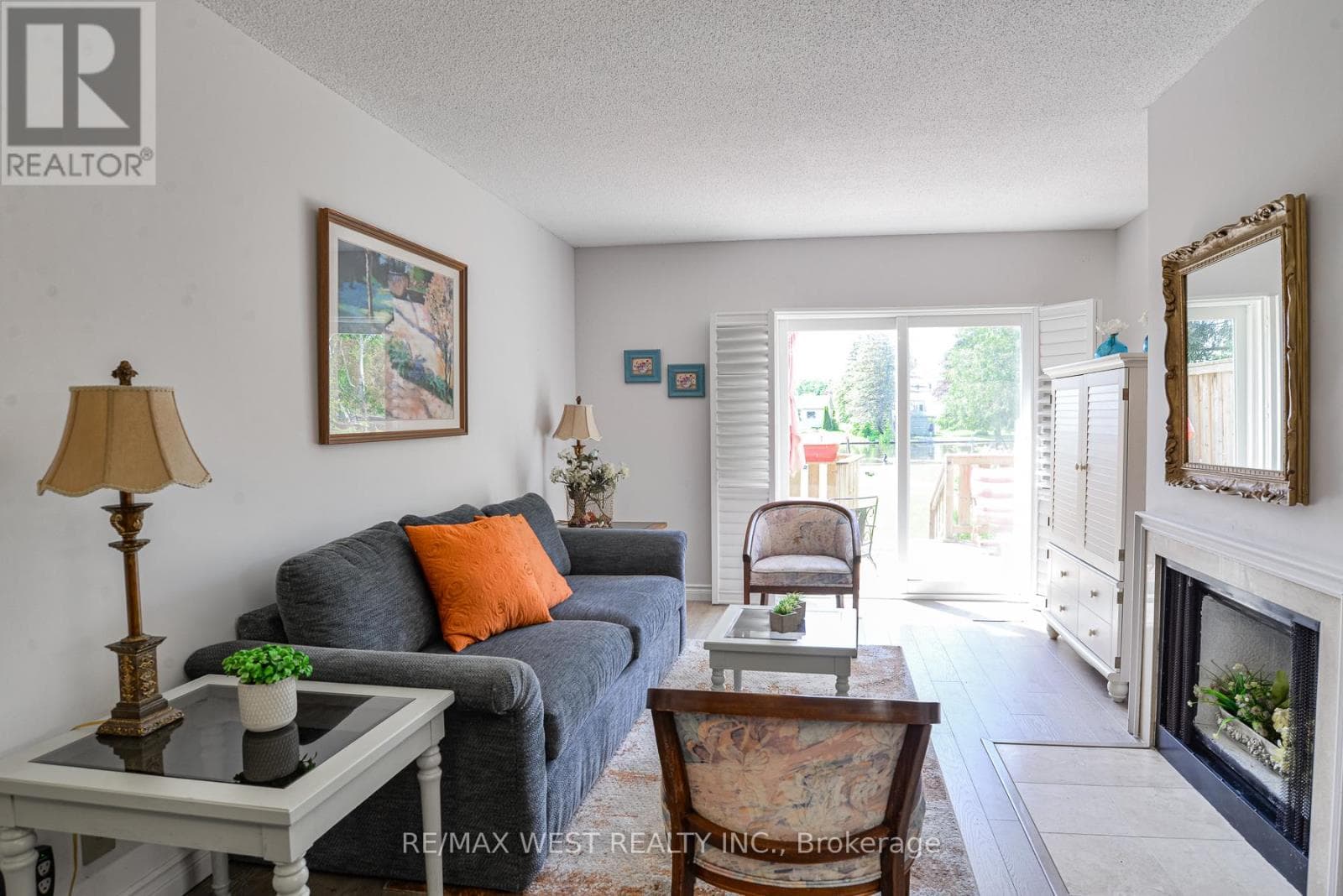 16 - 60 LAGUNA PARKWAY, Toronto — photo 3