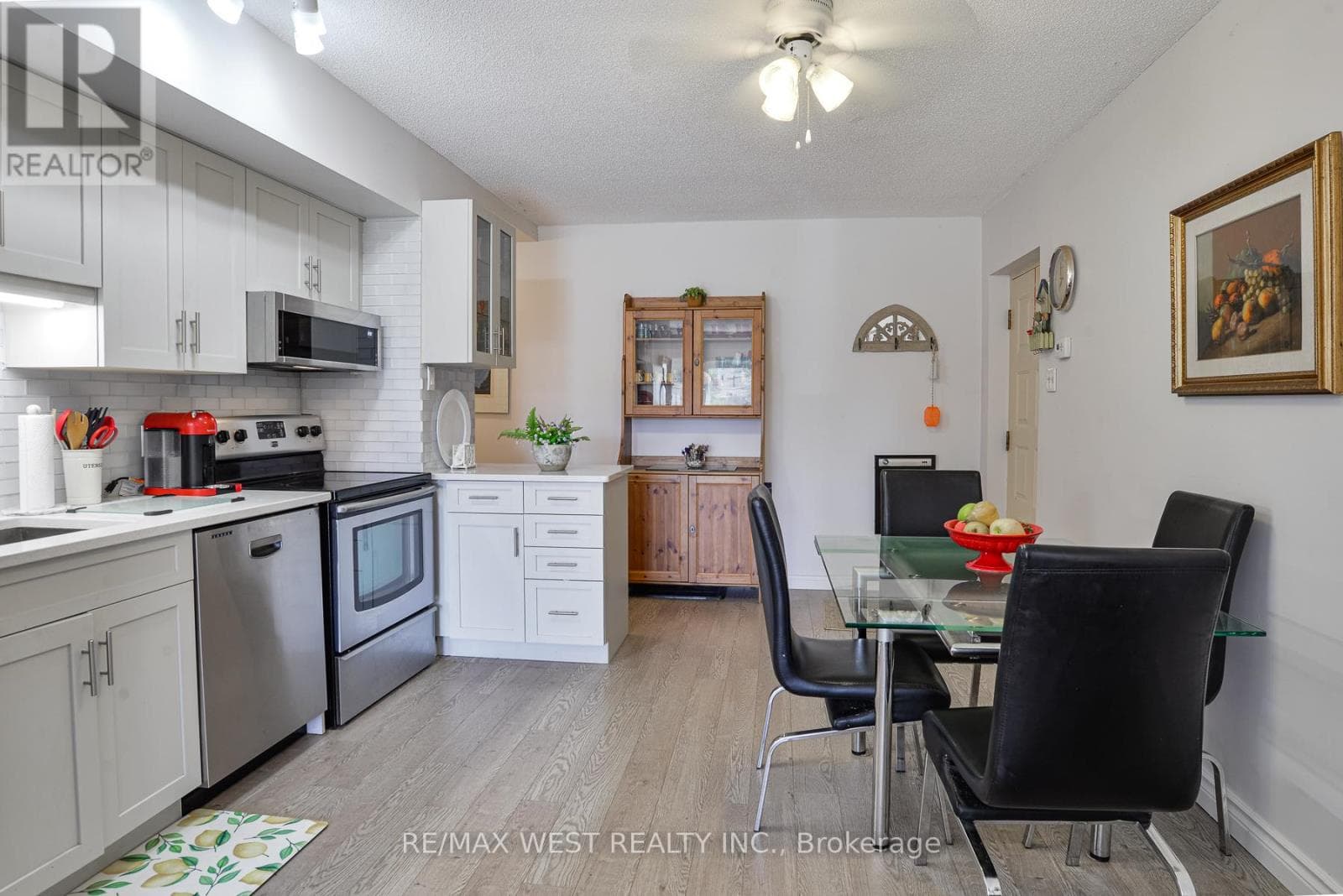16 - 60 LAGUNA PARKWAY, Toronto — photo 5