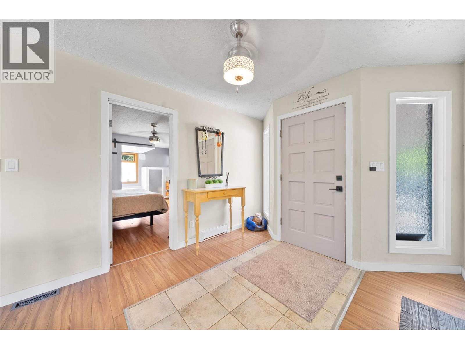 2499 RIDGEVIEW PLAZA, Interior REALTORS® — photo 4