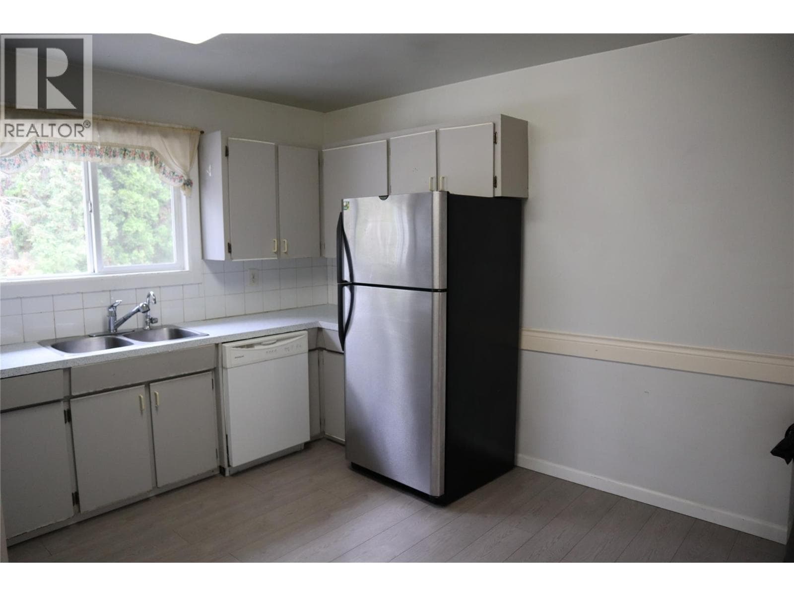 1371 OTTAWA PLAZA, Interior REALTORS® — photo 3