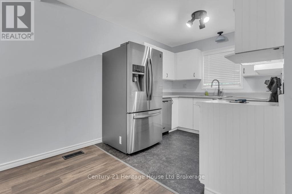 6 19 WREN COURT, Woodstock-Ingersoll-Tillsonburg — photo 4