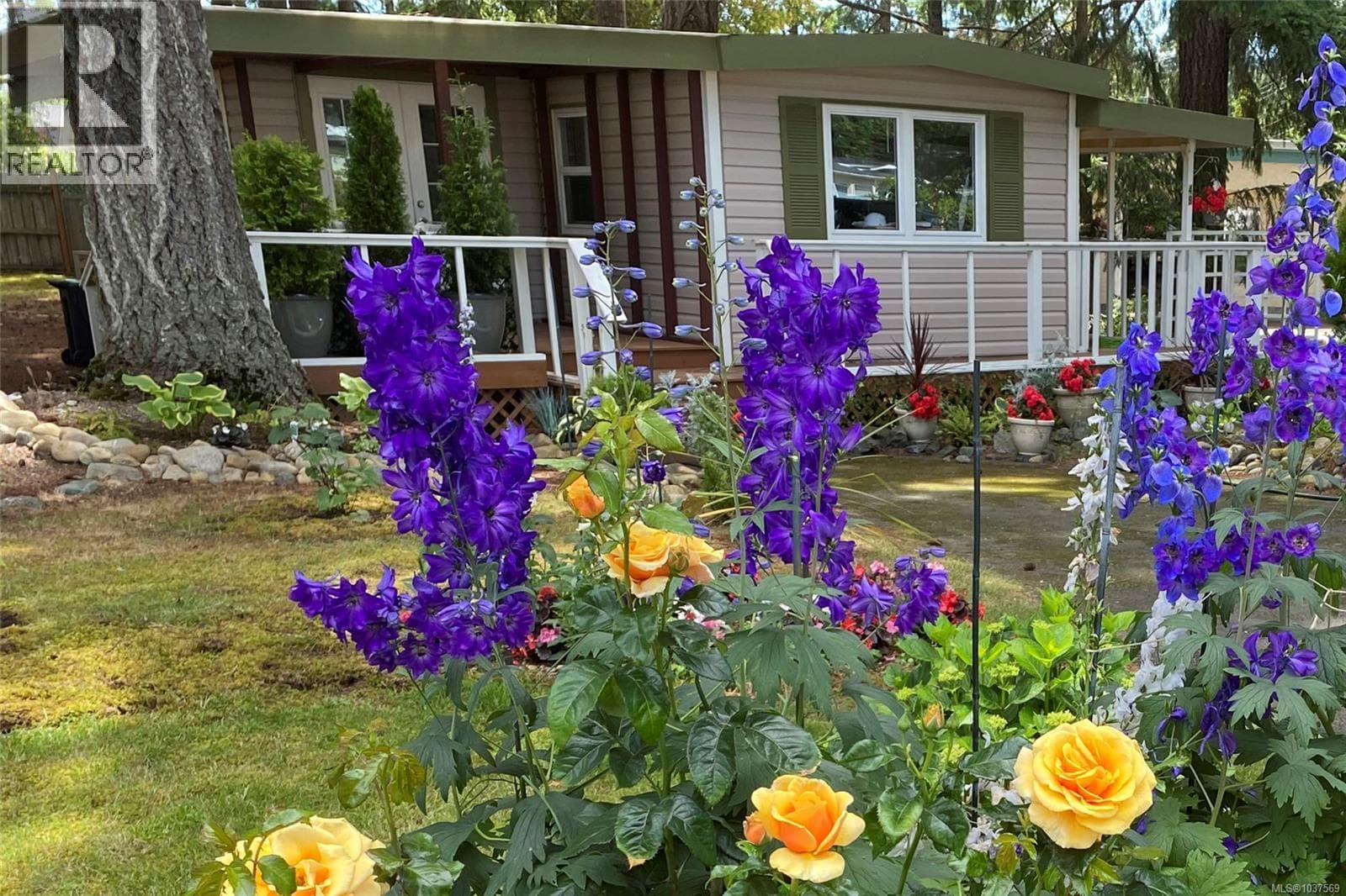 49 1247 Arbutus Rd, Vancouver Island — photo 2