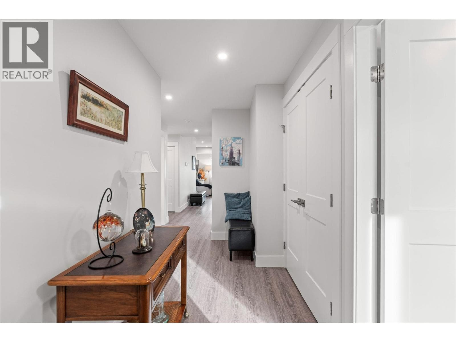 6453 Okanagan Landing Road, Interior REALTORS® — photo 3