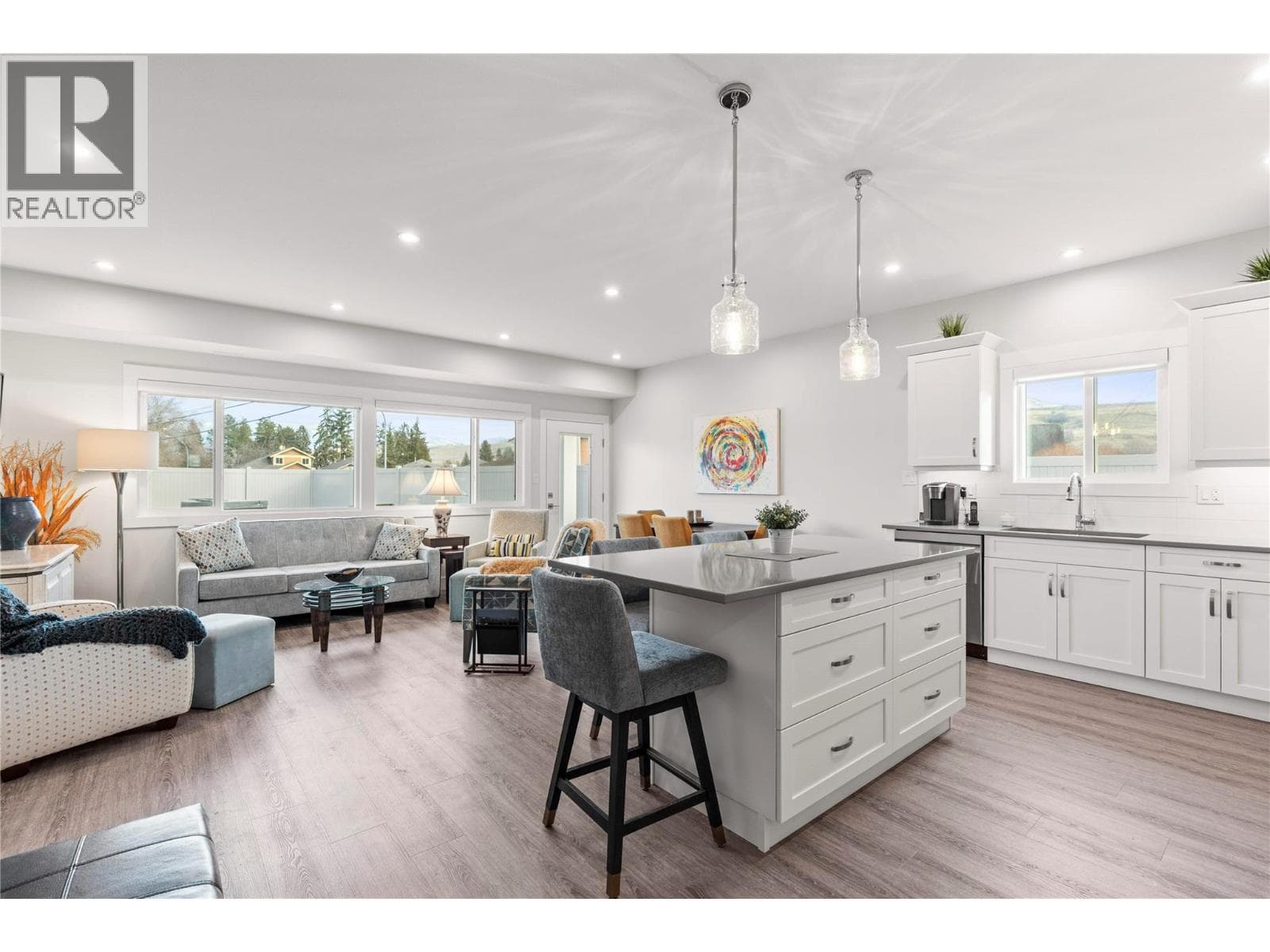 6453 Okanagan Landing Road, Interior REALTORS® — photo 4