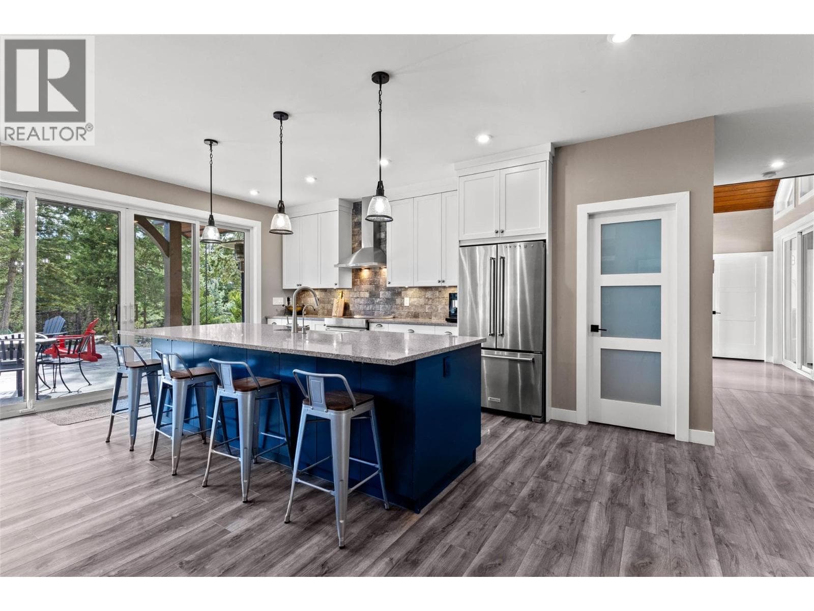 6560 FAWNHILL ROAD, Interior REALTORS® — photo 5
