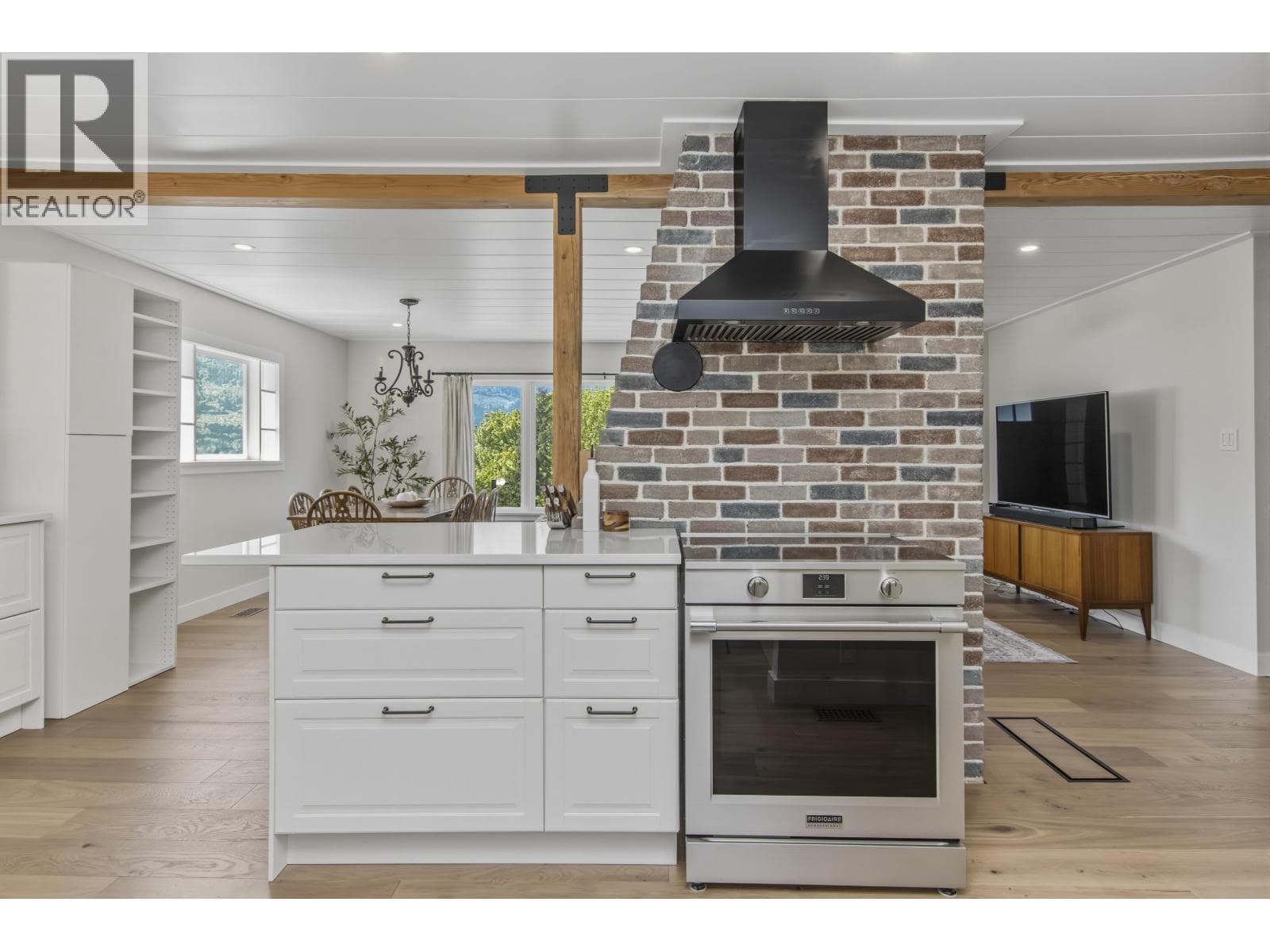 38139 CLARKE DRIVE, Greater Vancouver — photo 2