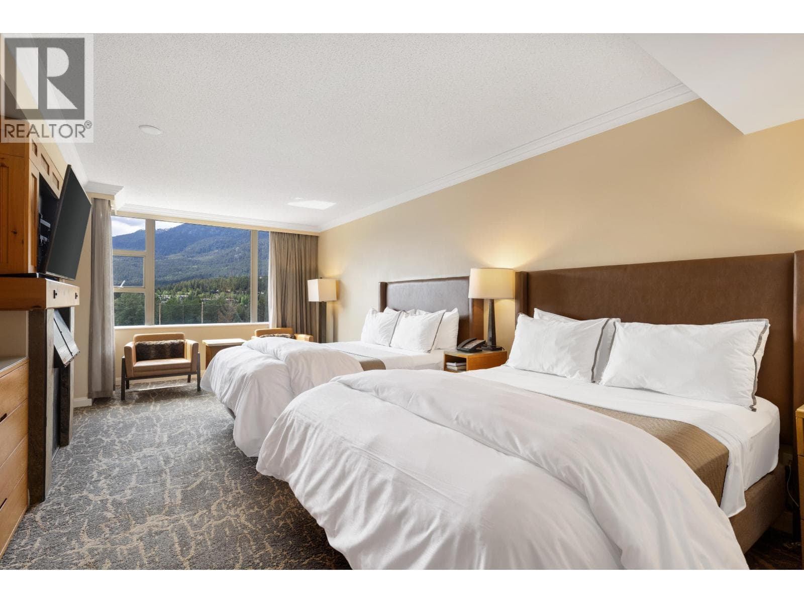 858 4090 WHISTLER WAY, Greater Vancouver — photo 4