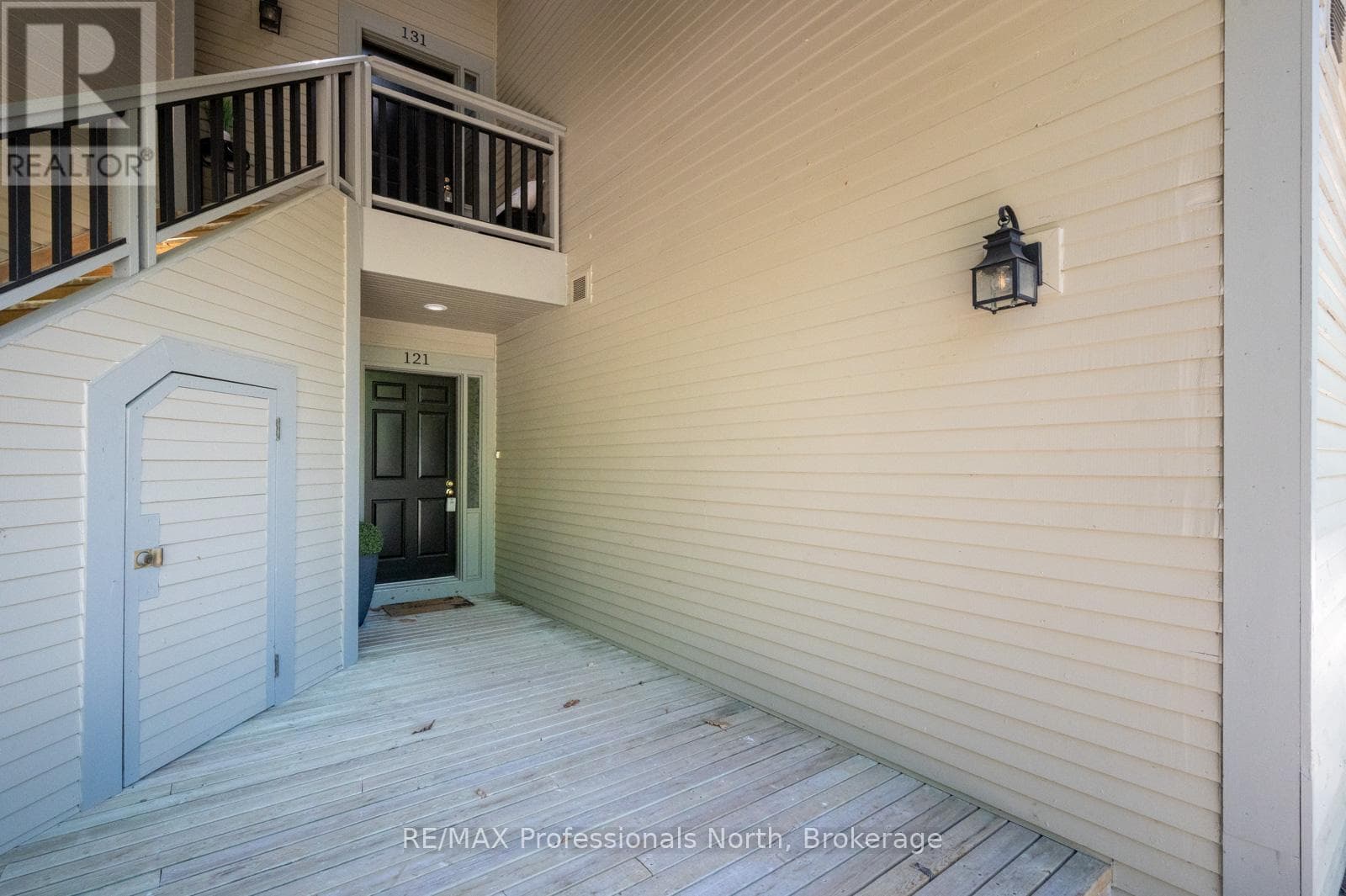 121 - 121 GRANDVIEW HILLTOP DRIVE, OnePoint — photo 5
