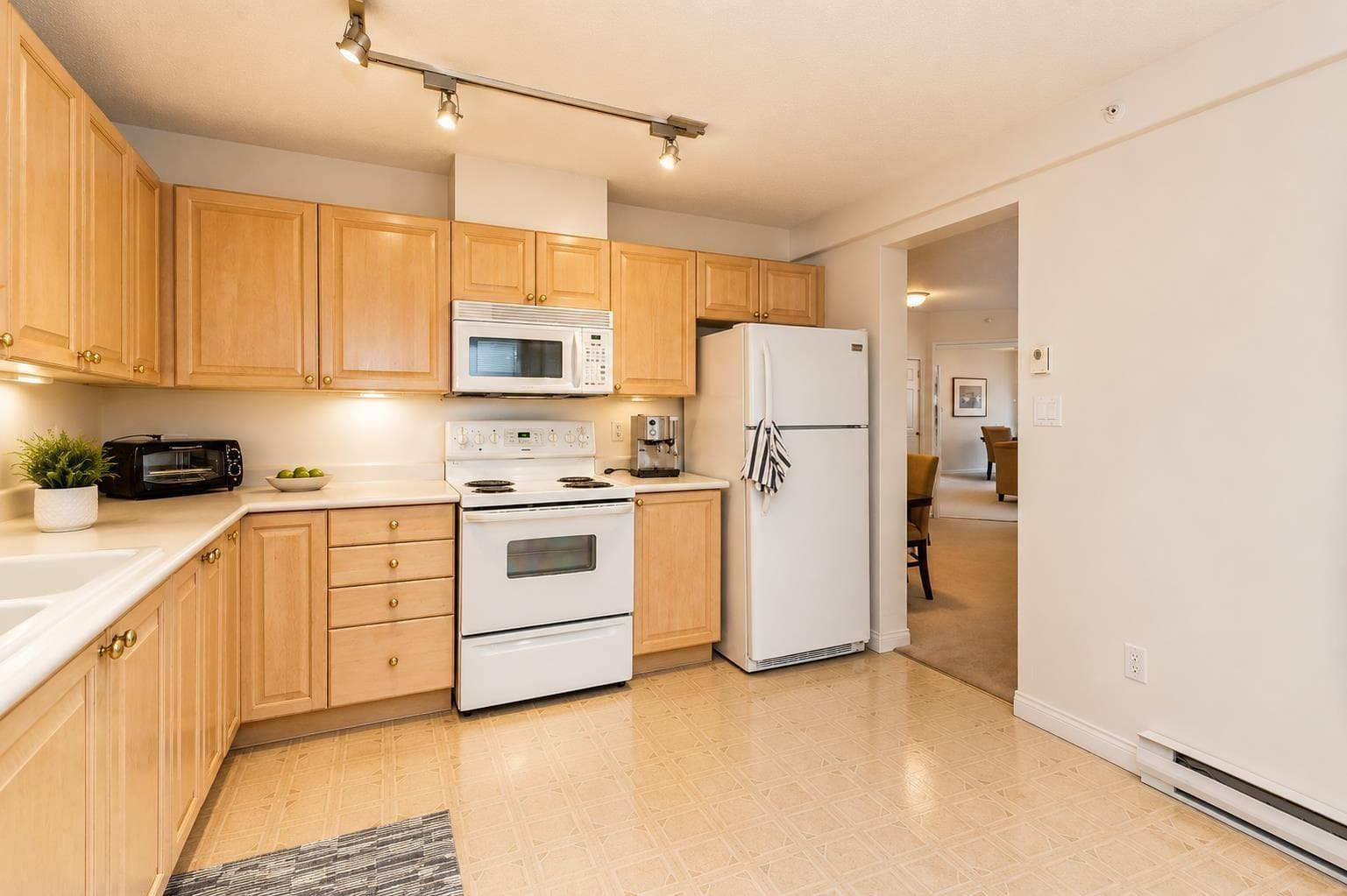 406 33065 MILL LAKE ROAD, Fraser Valley — photo 5