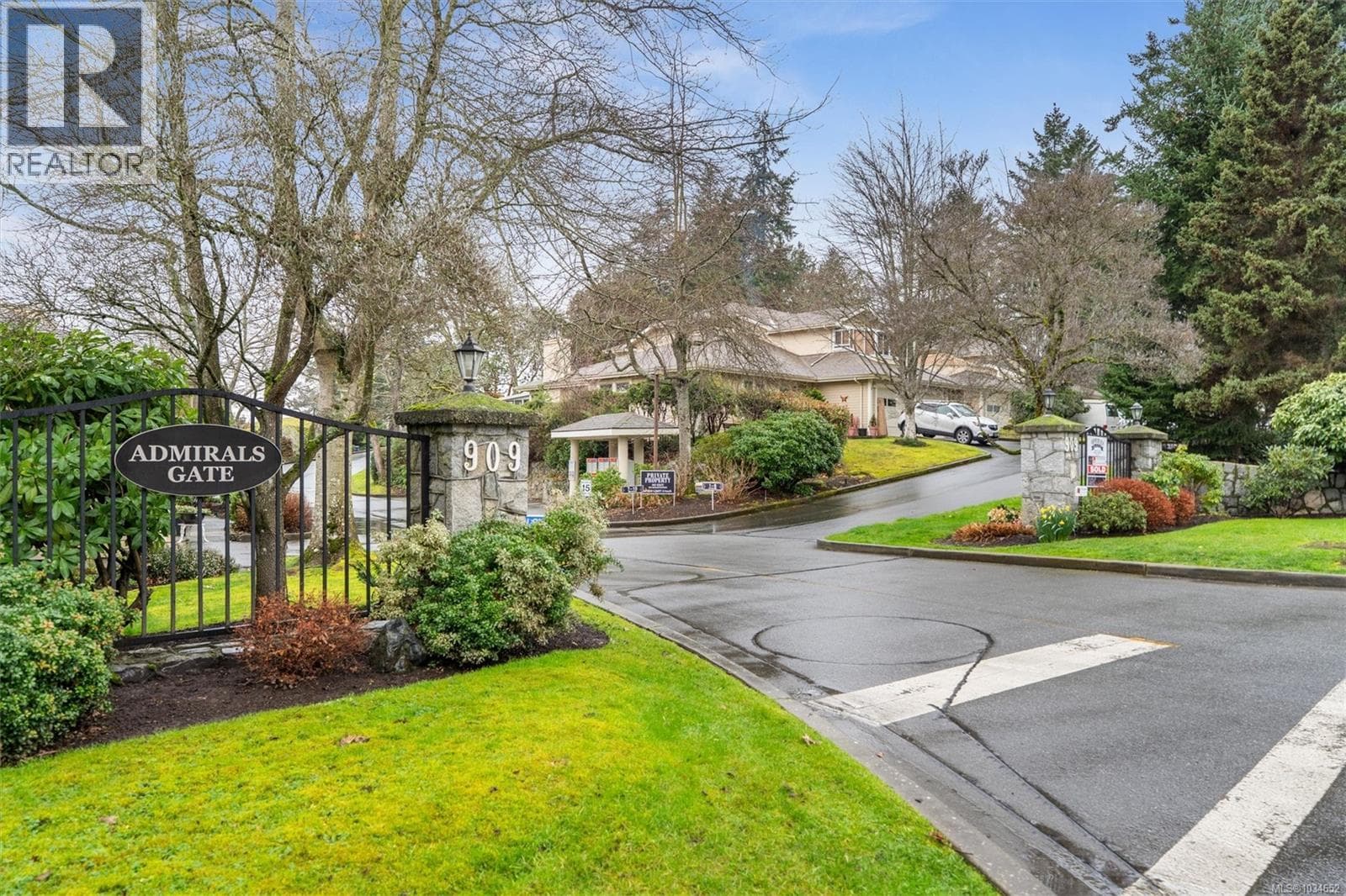8 909 Admirals Rd, Victoria — photo 4