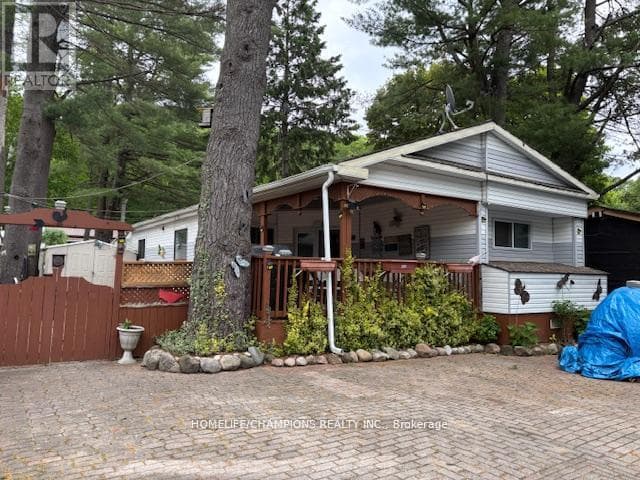 33 - 248 PINNACLE HILL ROAD in 