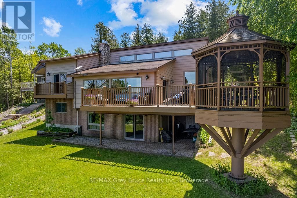 121 IVY DRIVE in 