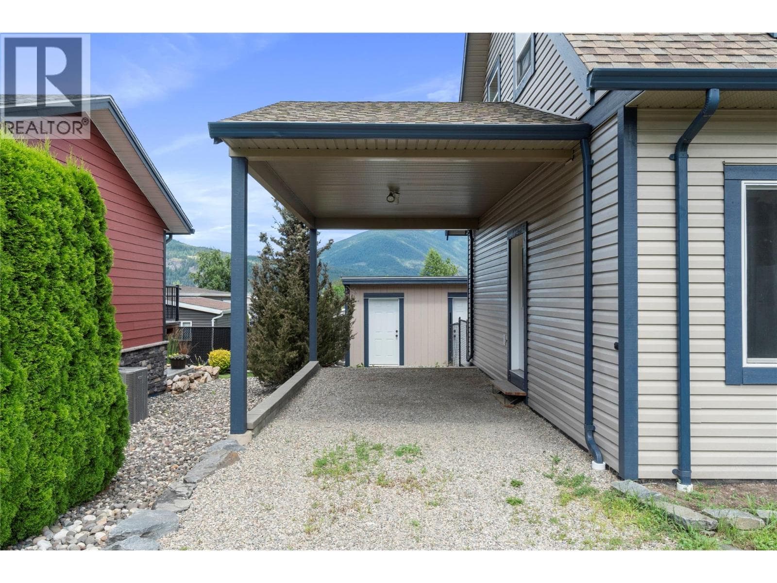 7281 46 STREET NORTHEAST, Interior REALTORS® — photo 5