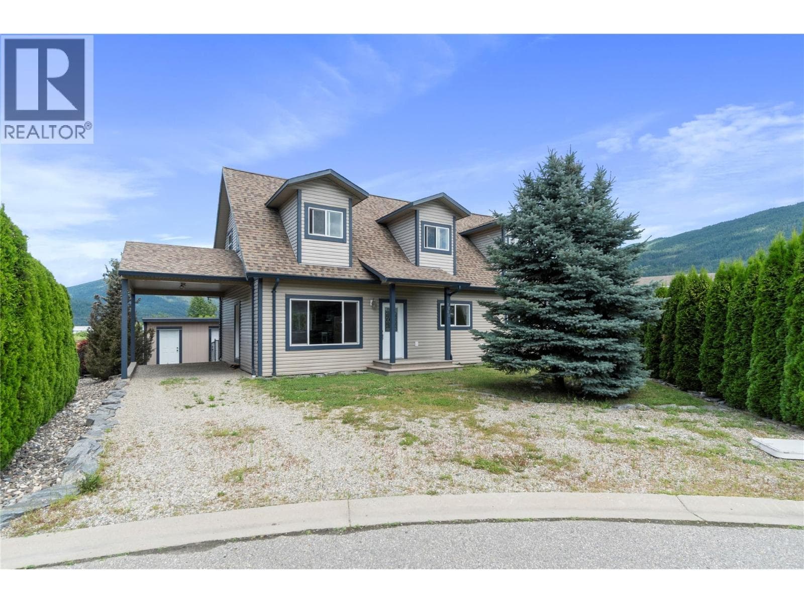 7281 46 STREET NORTHEAST, Interior REALTORS® — photo 3