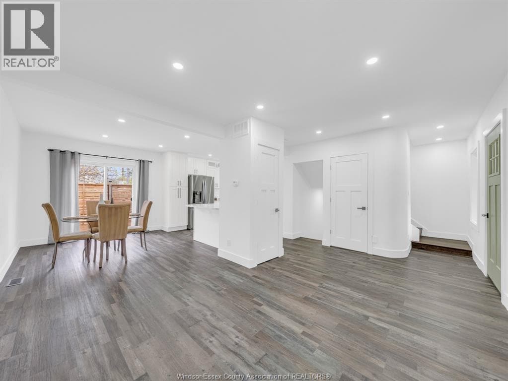 1219 ELSMERE AVENUE, Windsor — photo 4