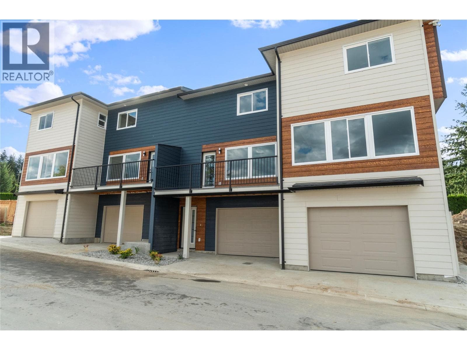 981 12 STREET SOUTHEAST UNIT 37, Interior REALTORS® — photo 3