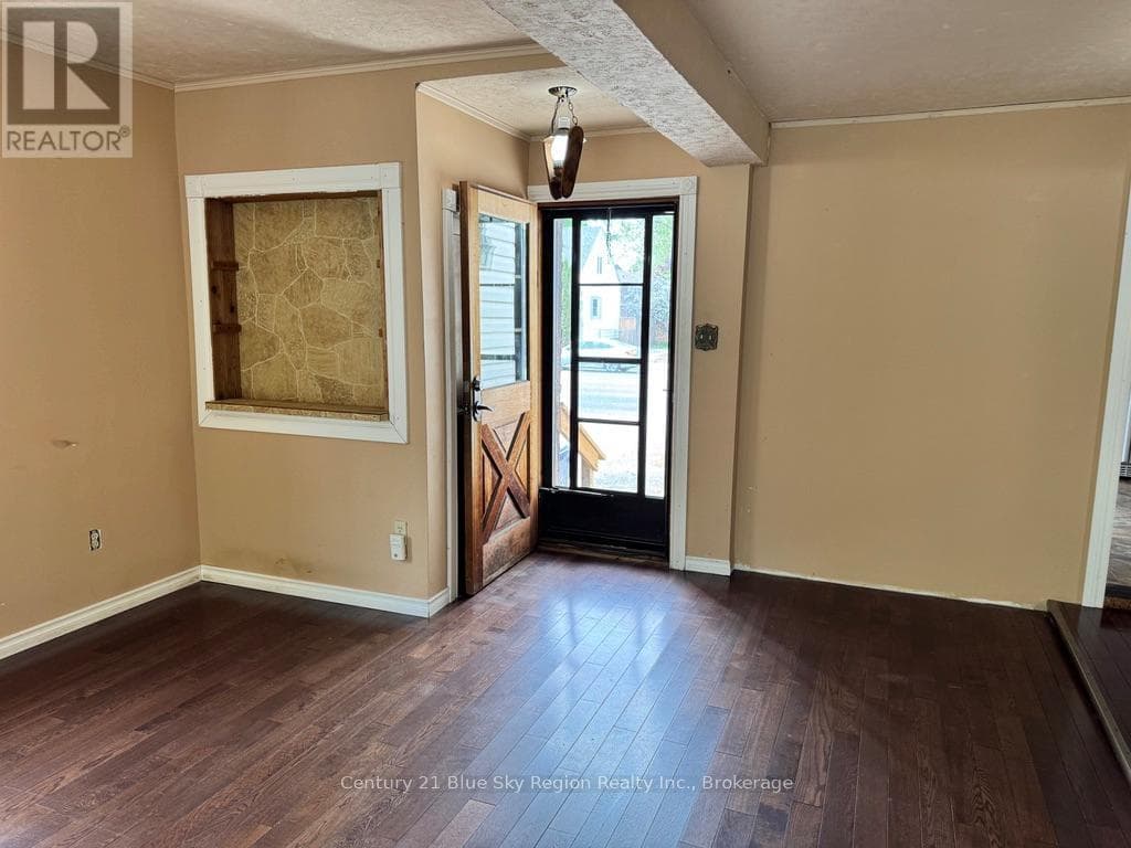 1528 CASSELLS STREET, North Bay — photo 2