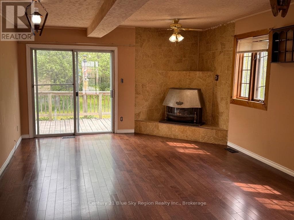 1528 CASSELLS STREET, North Bay — photo 3