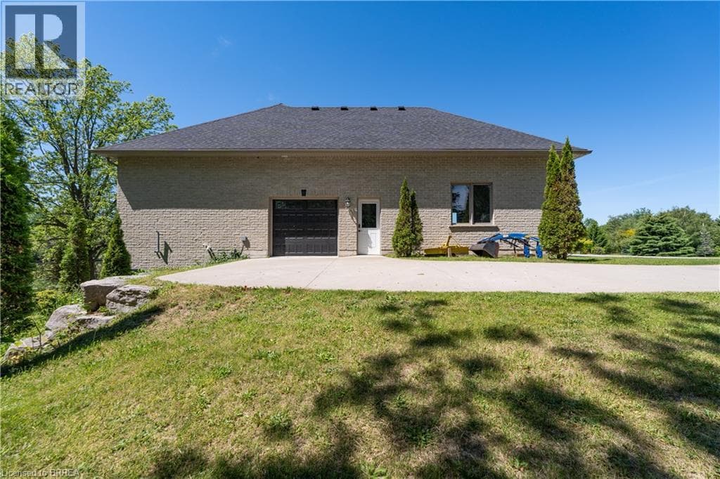 136-160 MECHANIC Street W, Brantford — photo 4