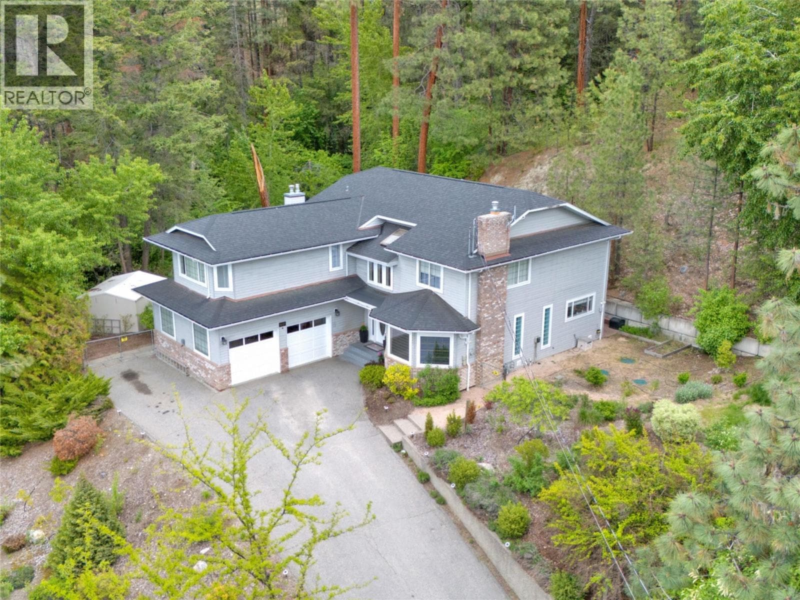 3257 JUNIPER Drive, Interior REALTORS® — photo 4