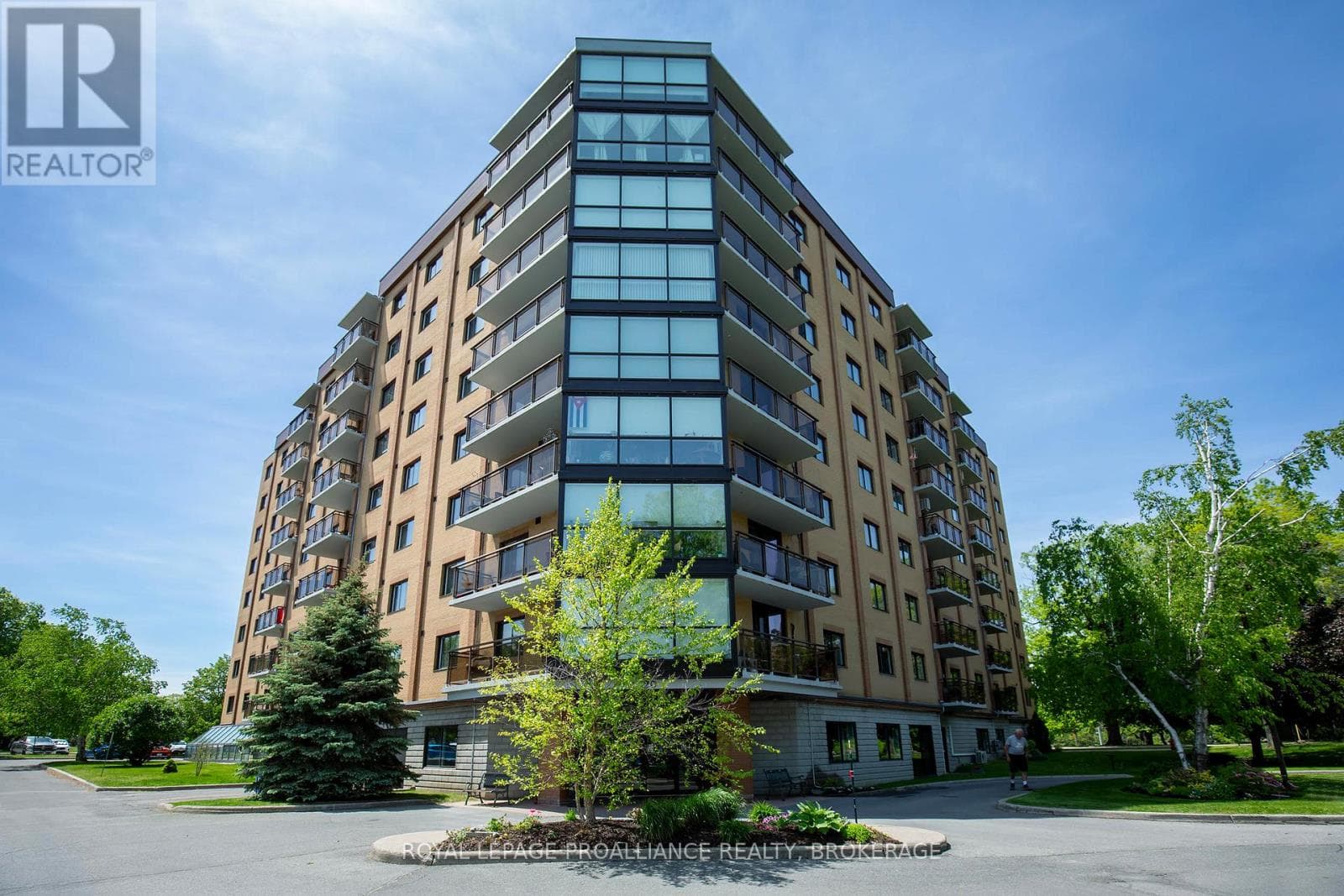 411 - 120 BARRETT COURT in Cataraqui River East