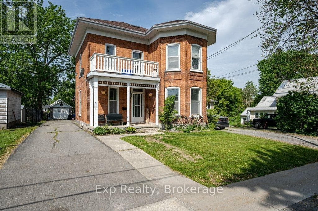 127 GREEN STREET, Central Lakes — photo 2
