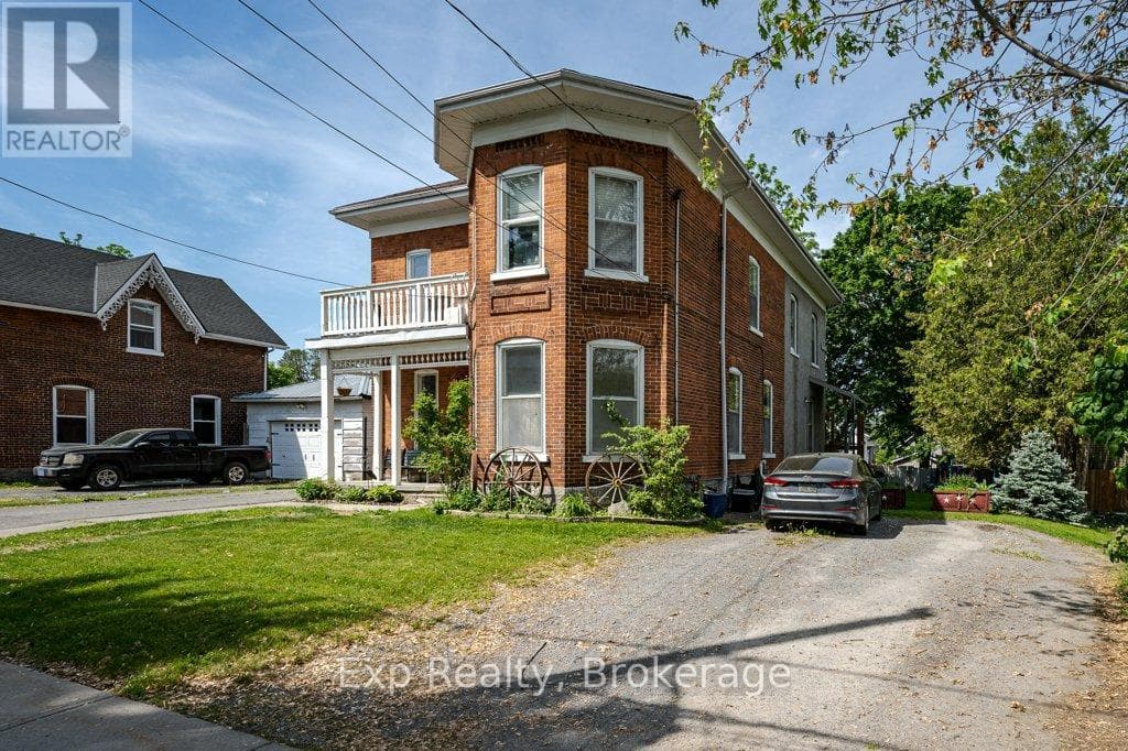 127 GREEN STREET, Central Lakes — photo 3